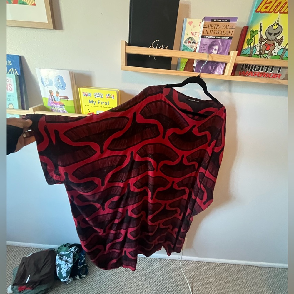 Manaola Red and Black Long Sleeve Dress - Picture 3 of 14